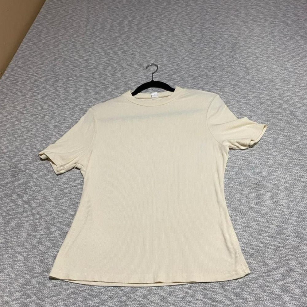 Cream/beige ribbed knit t-shirt/blouse women XL. SKU-B993 ( no brand tag).